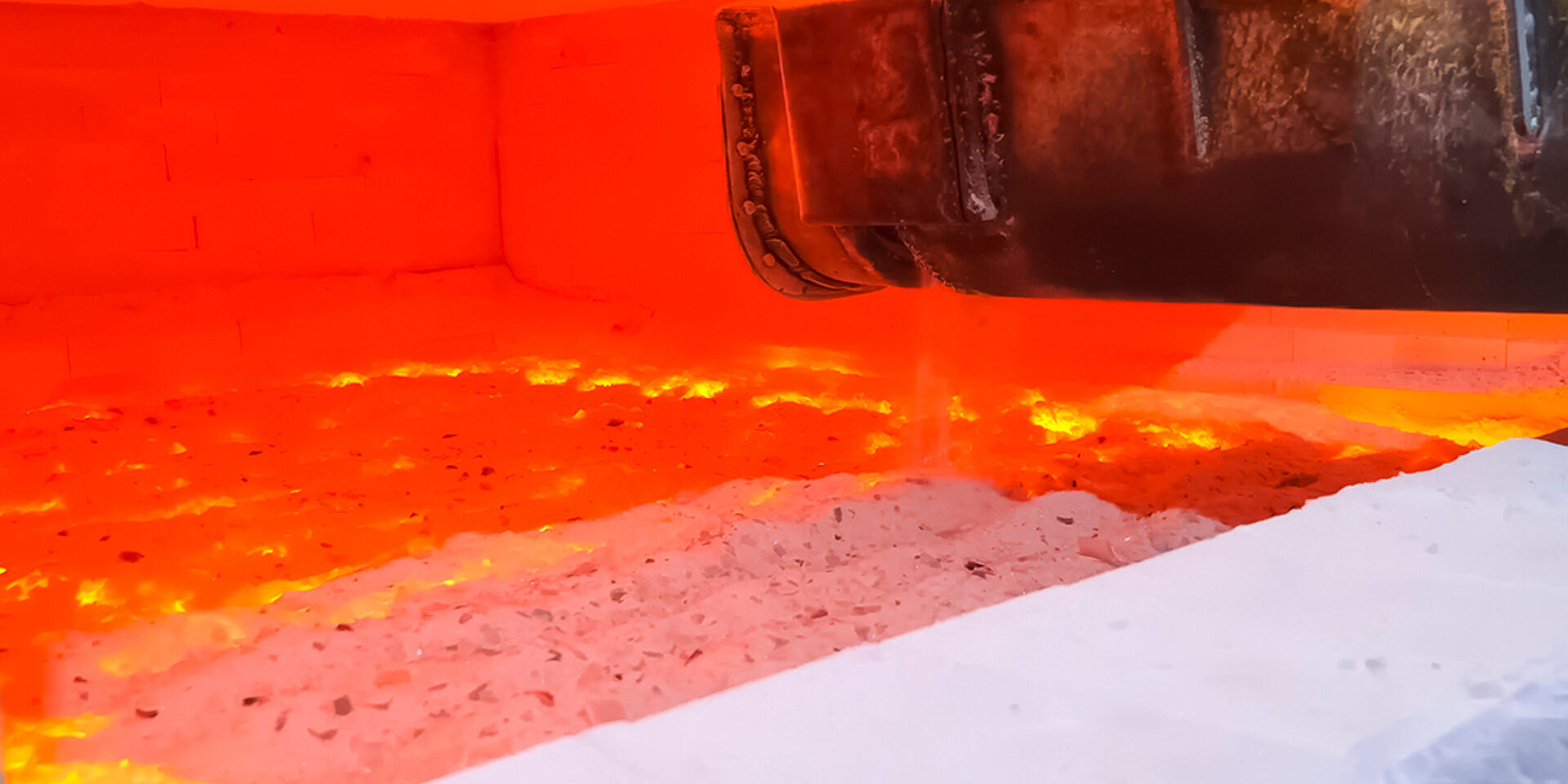 Melting Glass Powder web
