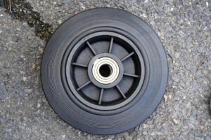 High-Speed Outdoor Tugging Casters for Heavy Automotive Manufacturing