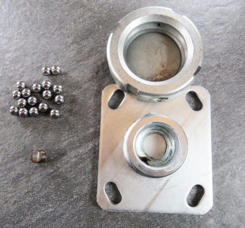 Disassembled Kingpinless Raceway w Bearings